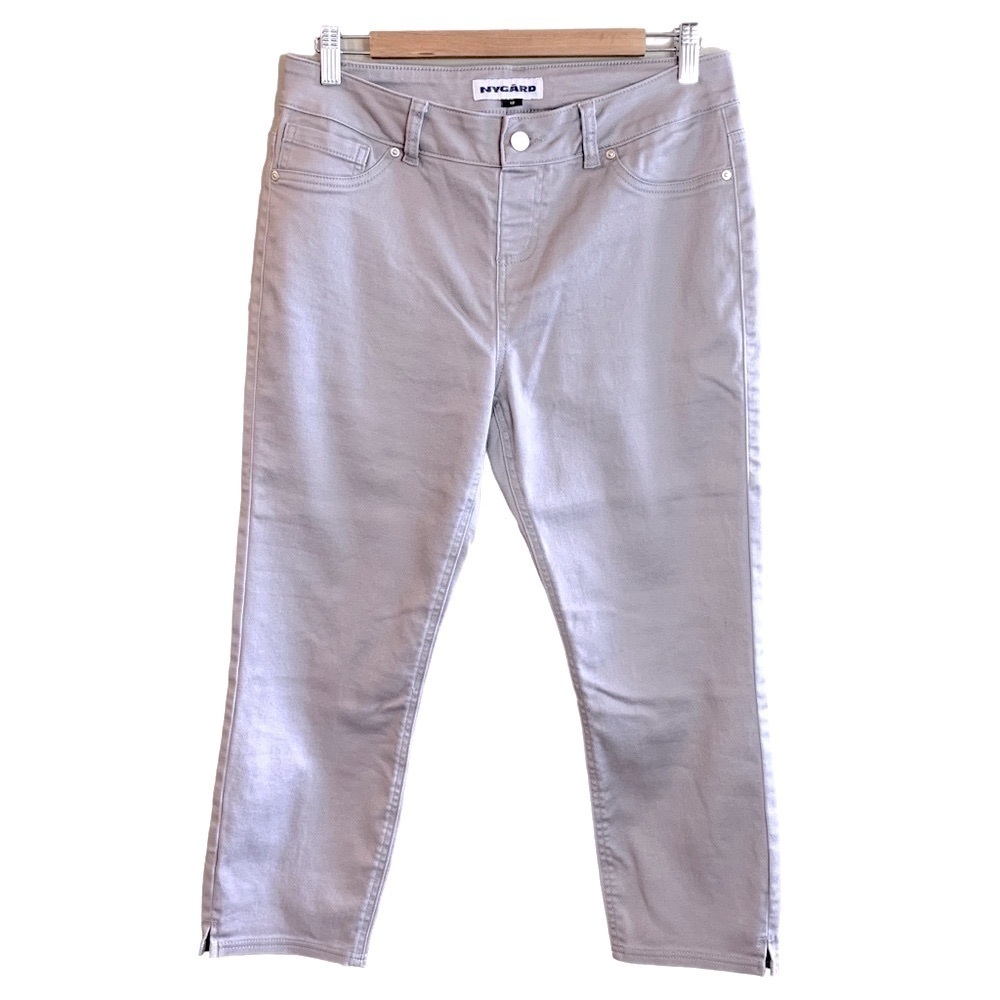 Nygard Capri Pant